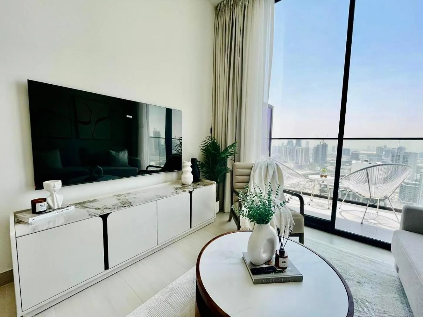 Aesthetic 1Br In Binghatti House Free Pool Gym Dubai